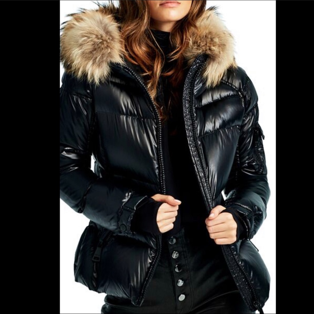 Sam black shiny ladies coat 🌚